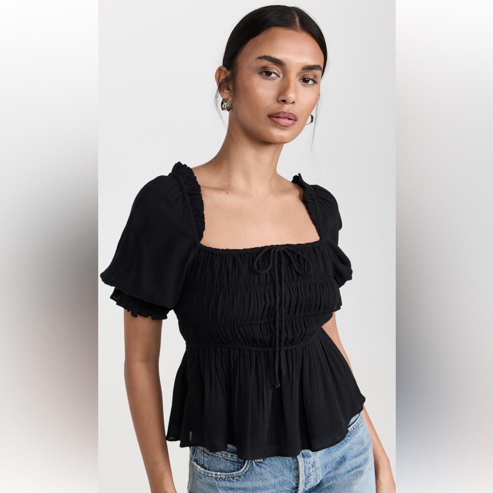 Playa Lucila Square Neck Top